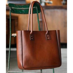 Women's Genuine Leather Zipper Closure Waterproof Clutch Handbags Customizable Designs Fashion Shopping <b>Bags</b> - Product Image 1