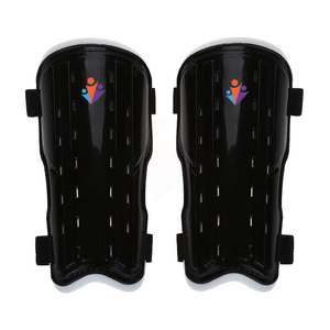 Espinilleras de PU de Alta Calidad (Protector de Piernas) Transpirables, Ajustables, con Etiqueta Personalizada, de Moda, Precios al por Mayor, Fabricadas en Fábrica, OEM - Product Image 1