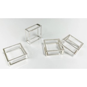 Ronds de serviette carrés creux élégants en métal, accessoires de table pour mariages et fêtes, ronds de serviette modernes et minimalistes en métal - Product Image 5