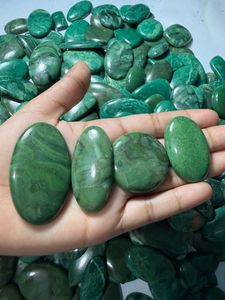 Jade natural verde Paradise Cabochon, colgante de cristal suelto de diseño, gema para joyería curativa - Product Image 2