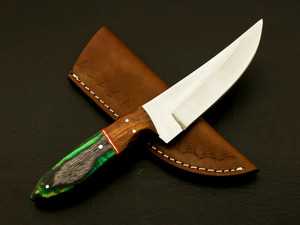 Cuchillo EDC de hoja fija con acabado pulido espejo, mango de madera Pakka verde, bolster de madera marrón, borde curvo, para camping, bushcraft y uso general. - Product Image 4