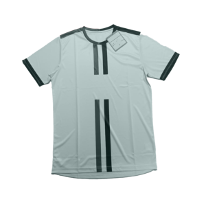 Camiseta Blanca de Manga Corta con Cuello Redondo para Hombre, con Patrón de Rayas y Ribete en Contraste, Corte Regular, Estilo Deportivo, Tejido de Poliéster - Product Image 2