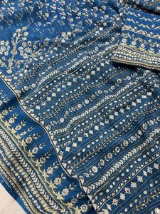 Sari de Seda Estampado de Diseño de Lujo con Blusa, Estilo Bollywood, para Fiestas, Sari Étnico Indio - Product Image 6