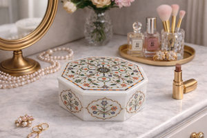 Boîte de rangement pour bijoux en marbre moderne de forme octogonale blanche, écologique, avec incrustation de pierres semi-précieuses, cadeau de luxe fait à la main - Product Image 3