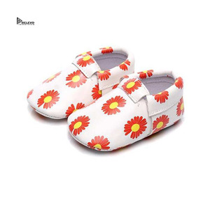 Zapatos de Bebé de Piel Metálica con Acabado Texturizado, Correa Mary Jane, Suela Suave y Cómoda para Primeros Pasos, Venta al Por Mayor - Product Image 4