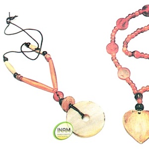 สร้อยคอทำด้วยมือที่สวยงามและออกแบบไม้ - Product Image 1