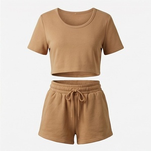 Conjunto de 2 Piezas para Mujer, Top Corto de Punto de Color Sólido y Pantalones Cortos por Encima de la Rodilla, Ropa Casual de Primavera/Verano - Product Image 1