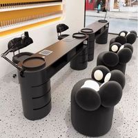 Table de Manucure Suessen Moderne en Métal Crème avec Plateau en Marbre et Rangement Supplémentaire, Poste de Travail pour Salon de Beauté et Spa - Offre Spéciale