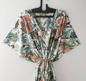 Vestido Kaftán de Algodón Rosa con Estampado Floral, Estilo Boho Vintage, Ligero, para Playa o Dormir, 100% Algodón, Largo hasta la Rodilla, Estilo Indio - Product Image 1