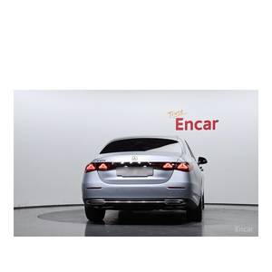 Mercedes-Benz Clase E E200 Avantgarde 2024, 10,219 km, Caja de Cambios Automática, Volante a la Izquierda, Cámara Trasera - Product Image 4
