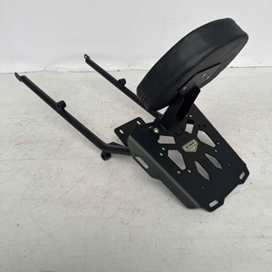 Porte-bagages arrière avec dossier passager, modèle 2, pour Yamaha XSR155 – Pièces et accessoires moto |   M-Biker - Product Image 2