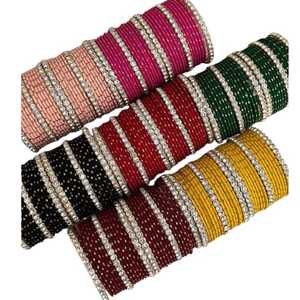 Ensembles de bracelets en velours personnalisés, style élégant, dernières tendances pour les fêtes et les occasions spéciales, pour femmes. - Product Image 1