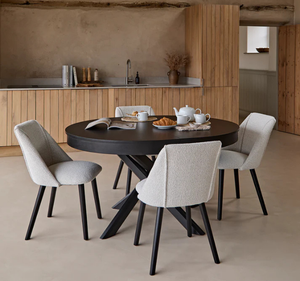 ชุดโต๊ะอาหารสีดำทันสมัย 8 ที่นั่ง เก้าอี้หุ้มเบาะ ไม้มะฮอกกานีแท้ ฐานรูปตัว X ดีไซน์ร่วมสมัย เหมาะสำหรับใช้ในวิลล่าและโรงแรม - Product Image 1