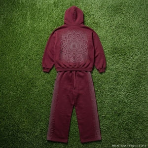 Custom Women <b>Burgundy</b> Rhinestone Hoodie Jogger Set Cotton Fleece Oversized Streetwear Tracksuit Wholesale - Product Image 6