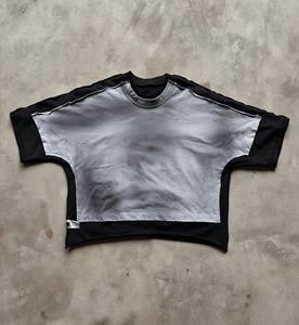 Fabricant de T-shirts personnalisés OEM pour hommes, en coton lourd 100 %, avec impression graphique, style vintage vieilli, coupe oversize et courte - Product Image 3