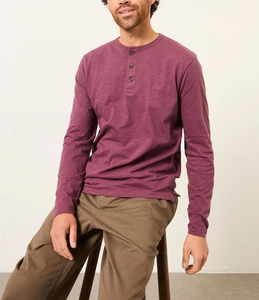 เสื้อยืดแขนยาวผู้ชายคอเฮนลีย์ทรงปกติผ้าโพลี/คอตตอนผสม สั่งทำโลโก้ได้ ขายตรงจากโรงงาน OEM - Product Image 4