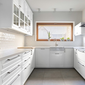 JY Project Customized European Style Melamine Shaker Kitchen Cabinet Modern Modular Wall Cabinet Soft Close Hinge 2-Year - Product Image 1
