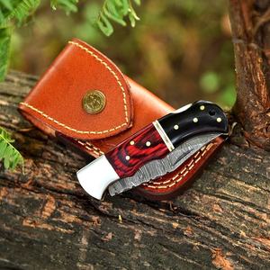 Cuchillo Plegable Multifuncional de Acero de Damasco de Grado Industrial Hecho a Mano por Pasha Enterprises para Campismo y Caza al Aire Libre 58HRC - Product Image 4