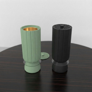 Ensemble de brûleurs d'encens modernes en vert sauge et noir, avec des coupelles intérieures dorées, design élégant, parfait pour les espaces contemporains - Product Image 1
