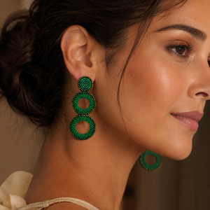 Pendientes de Aro Dobles con Cuentas de Cristal Verde Esmeralda, Hechos a Mano, para Mujer, Modelo SSTRINGZ ER043, Ideales para Fiestas y Bodas - Product Image 3