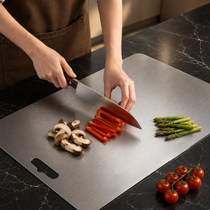 Planche à découper double face en acier inoxydable écologique avec poignée, compatible lave-vaisselle, facile à nettoyer, article de cuisine - Product Image 6