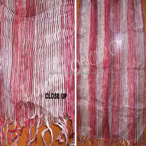 Bhagalpuri Silk Stripe Printed Stole Bufanda de verano ligera fabricada y exportada por Bhagalpuri Silk - Product Image 2