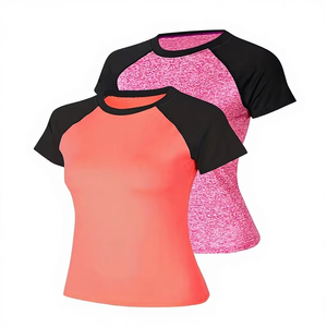 Deux T-shirts basiques décontractés d'été en coton biologique écologique à manches courtes, hauts de sport élastiques à col rond pour femmes, Bangladesh - Product Image 1