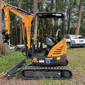 Mini-excavatrice hydraulique CASE de 1,9 à 3 tonnes pour les travaux de terrassement, de fondations et les applications de construction courantes - Product Image 5