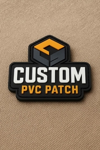 Parche de PVC 3D Personalizado, Etiqueta de Goma en Relieve, Adhesiva para Ropa, Bolsos, Gorras, Chaquetas y Accesorios - Product Image 4