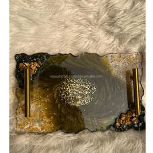 Plateau de service/plateau de vanité en résine personnalisable, décoration pour la maison ou les cadeaux, design géode fait main, couleur transparente avec motifs argentés. - Product Image 2