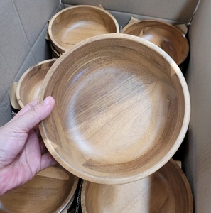 ชามไม้ธรรมชาติสำหรับผสมและเสิร์ฟ ชามสลัดไม้ทำมือ ชามไม้ OEM อุปกรณ์ครัวไม้ ผู้จำหน่ายชามไม้ - Product Image 6