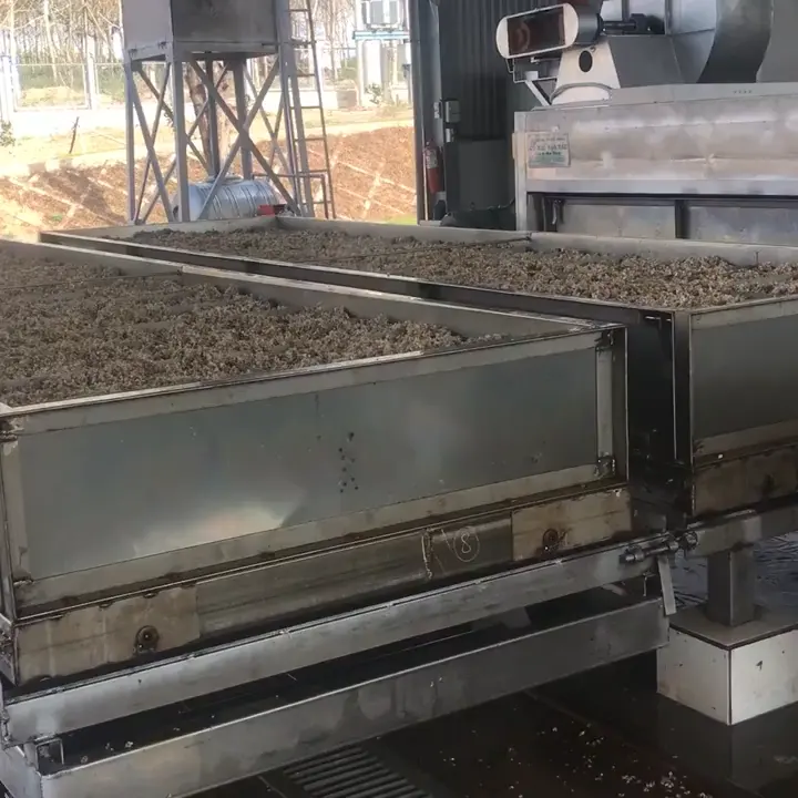 CAOUTCHOUC BRUT NATUREL SVR10 HAUT NIVEAU POUR L'USINE DE PNEUS DU FABRICANT NGOC CHAU AU AU VIET NAM