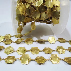 Cadena de Rosario con Conectores en Forma de Flor Martillada, Hermosa Cadena Metálica Decorativa - Product Image 1