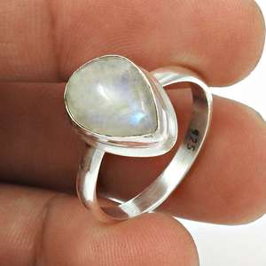 Anillo de piedra lunar arcoíris con corte de pera en plata de ley 925, joyería fina bohemia para uso diario, boda o compromiso. - Product Image 1
