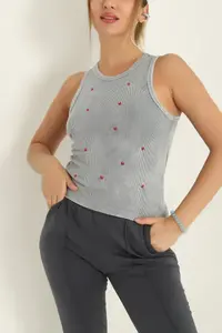 Top Corto Sin Costuras para Mujer, Estilo Deportivo, para Yoga, Gimnasio, Aire Libre, Uso Diario, Personalizable, Liso - Product Image 4