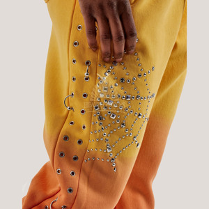 Pantalon de jogging ample pour femme, style hip-hop, avec logo personnalisé imprimé pierres précieuses et strass, 100 % coton biologique, coupe décontractée pour fille - Product Image 4