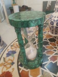 Sablier en malachite pour la décoration de la maison - Product Image 5