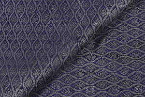 Tela Brocada con Diseño Floral, Material Poliéster, Acabado Suave, Textil para Vestidos Étnicos, Trajes y Decoración del Hogar - Product Image 4