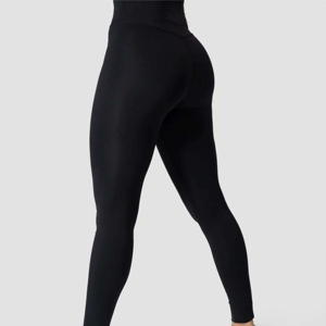 Ensemble de vêtements de sport noirs unis OEM en gros, Leggings d'entraînement premium pour femmes, Ensemble Athleisure, Fabricant de vêtements - Product Image 1