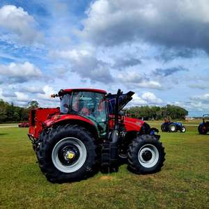 Tractor Case IH en venta a precio económico, maquinaria agrícola resistente y duradera, tractor confiable y eficiente para agricultura y granjas. - Product Image 6