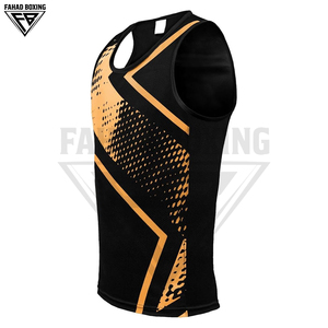 Ensemble de vêtements de boxe en gros sous marque privée, impression par sublimation, tenue de combat pour hommes, short de boxe et débardeur personnalisés en satin - Product Image 3
