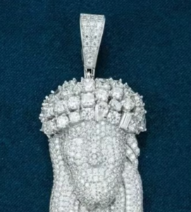Colgante de Jesús de moissanita de plata 925 redondo hermoso de calidad superior disponible en colgante de diamante de moissanita a granel - Product Image 3