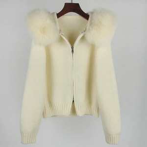 Sweat à capuche zippé en tricot pour femme avec capuche en fourrure de renard, couleur unie, manteau d'hiver à manches longues, longueur standard, vêtement d'extérieur chaud - Product Image 2
