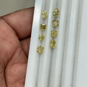 เพชรเหลืองธรรมชาติทรงแฟนซี น้ำหนัก 5.65 กะรัต รูปทรงผสม คุณภาพสีสมบูรณ์แบบ ไม่ผ่านการปรับแต่ง นำเข้าจากแอฟริกา ขายส่งระดับพรีเมียม - Product Image 5