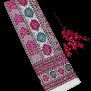 Tissu en soie Banarasi pure, brocart doux, motif géométrique, base blanc cassé, style jacquard pour vêtements - Mariage/Spécial - Product Image 3