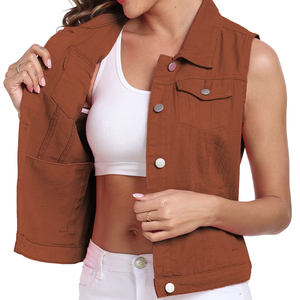 Chaleco Vaquero Elegante para Mujer, Chaqueta sin Mangas, Ropa Urbana Moderna, Cierre de Botones Ecológico, Atuendo a la Moda, Corte Clásico Moderno y Ajustado - Product Image 3