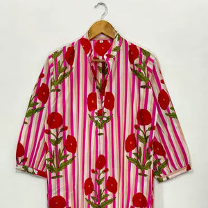 Túnica Kurta de Algodón con Estampado Floral Hecha a Mano: Kimono Boho para Estar en Casa - Product Image 1