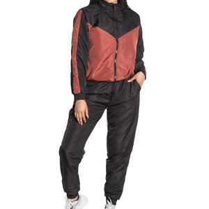 Conjunto corto de 2 piezas a prueba de viento para hombre, traje cortavientos, nuevo conjunto deportivo elegante con bloques de color, cierre de cremallera, tela de nailon. - Product Image 1