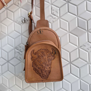 Nuevo Bolso de Hombro de Cuero Tallado, Elegante y Moderno, Bolso de Viaje de Cuero Genuino, Fácil de Llevar, Multiusos - Product Image 1