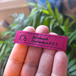 Etiquetas Tejidas Personalizadas de la Mejor Calidad para Ropa, Etiquetas Tejidas Suaves y Plegables, Parches Tejidos, Parches Bordados - Product Image 4